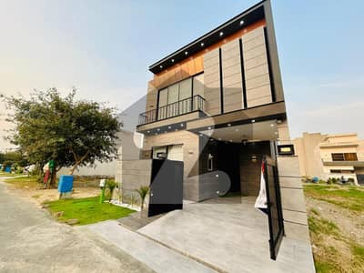 5 MARLA ELEGANT AND FULL FURNISH SUPER HOT LOCATED BUNGALOW IS AVAILABLE IN THE BEST BLOCK OF DHA LAHORE.