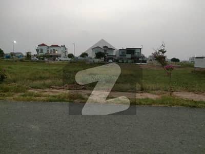 MAIN BACK FACING PARK 10 MARLA DHA GUJRAWALA L7 TOP LOCATION COST OF LAND DEAL