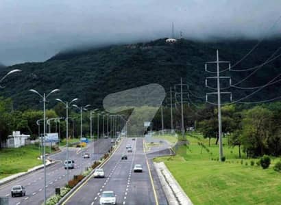 ایف ۔ 14 اسلام آباد میں 1 کنال رہائشی پلاٹ 2.1 کروڑ میں برائے فروخت۔