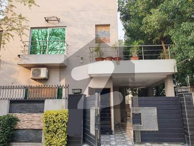 ڈی ایچ اے فیز 6 ڈیفنس (ڈی ایچ اے),لاہور میں 3 کمروں کا 1 کنال بالائی پورشن 1.1 لاکھ میں کرایہ پر دستیاب ہے۔