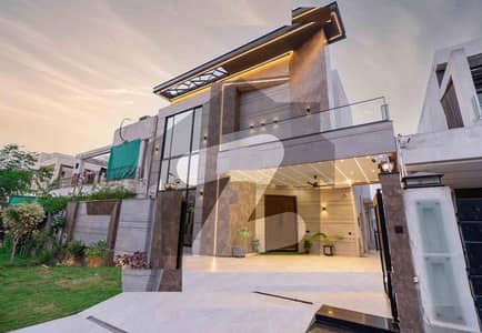 ڈی ایچ اے فیز 7 ڈیفنس (ڈی ایچ اے),لاہور میں 4 کمروں کا 10 مرلہ مکان 3.95 کروڑ میں برائے فروخت۔