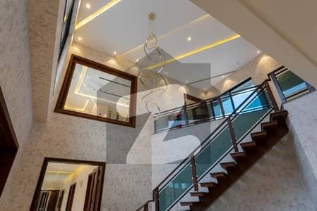 LOWER LOOK UPPER PORTION NEW PARK FOR RENT