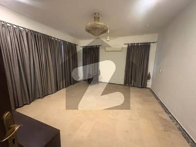100% Original 01 Kanal Modern Design House For Rent In DHA Phase 3 Lahore.