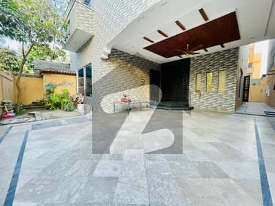 13 Marla 4 Bed Full House for Rent in Alfalah Town with Gas (0335-5779339)