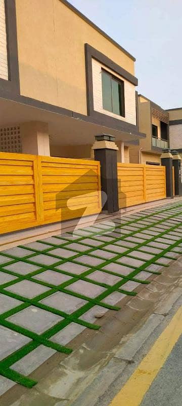 عسکری 6 ملیر کنٹونمنٹ,کینٹ,کراچی میں 5 کمروں کا 15 مرلہ مکان 7.5 کروڑ میں برائے فروخت۔