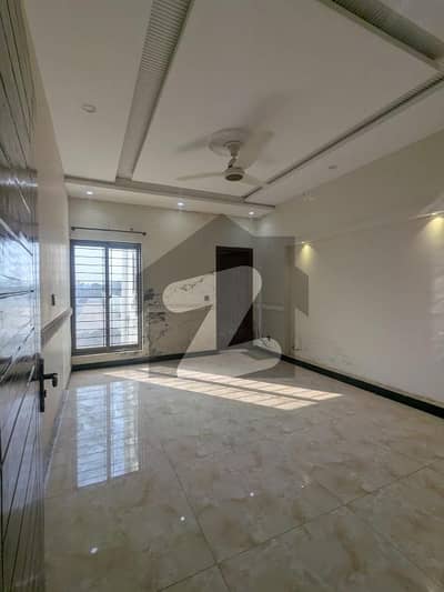 اے ڈبلیو ٹی فیز 2 اے ڈبلیو ٹی آرمی ویلفیئر ٹرسٹ,رائیونڈ روڈ,لاہور میں 2 کمروں کا 10 مرلہ زیریں پورشن 55.0 ہزار میں کرایہ پر دستیاب ہے۔ اے ڈبلیو ٹی فیز 2 اے ڈبلیو ٹی آرمی ویلفیئر ٹرسٹ,رائیونڈ روڈ,لاہور میں 2 کمروں کا 10 مرلہ زیریں پورشن 55.0 ہزار میں کرایہ پر دستیاب ہے۔