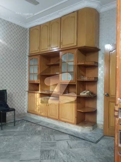 جی ۔ 9/4 جی ۔ 9,اسلام آباد میں 2 کمروں کا 5 مرلہ زیریں پورشن 75.0 ہزار میں کرایہ پر دستیاب ہے۔