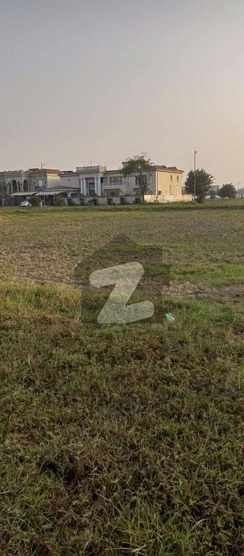 ڈی ایچ اے فیز9 پریزم ڈی ایچ اے ڈیفینس,لاہور میں 5 مرلہ رہائشی پلاٹ 65.0 لاکھ میں برائے فروخت۔