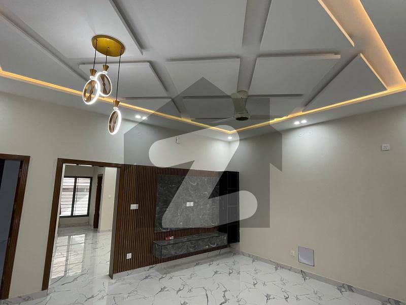 ٹاپ سٹی 1 اسلام آباد میں 5 کمروں کا 10 مرلہ مکان 4.7 کروڑ میں برائے فروخت۔ ٹاپ سٹی 1 اسلام آباد میں 5 کمروں کا 10 مرلہ مکان 4.7 کروڑ میں برائے فروخت۔