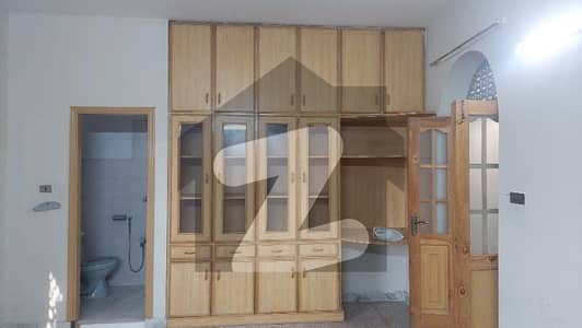 RAWAL TOWN OR SHEHZAD TOWN 3 BED D. D 9M HOUSE 1ST FLOOR . 76000