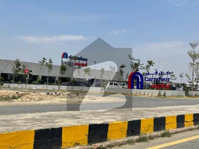 ڈی ایچ اے فیز 7 - بلاک یو فیز 7,ڈیفنس (ڈی ایچ اے),لاہور میں 2 کنال رہائشی پلاٹ 6.6 کروڑ میں برائے فروخت۔