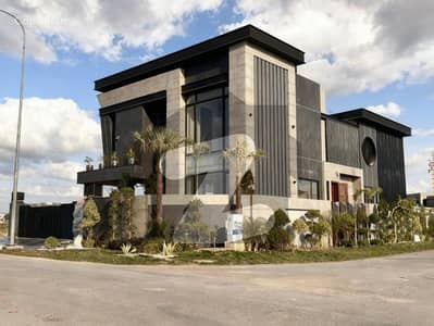 (12 MARLA CORNER) Original Deal, Call Anytime Hot Deal! Hot Deal! l Budget House for Sale in Prime DHA Location