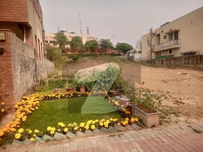 بحریہ ٹاؤن فیز 2 بحریہ ٹاؤن راولپنڈی,راولپنڈی میں 1 کنال رہائشی پلاٹ 4.75 کروڑ میں برائے فروخت۔