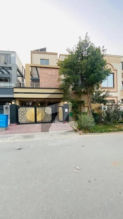 بحریہ نشیمن لاہور میں 2 کمروں کا 8 مرلہ زیریں پورشن 48.0 ہزار میں کرایہ پر دستیاب ہے۔