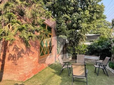 1 Kanal Owner Build Immaculate Condition With Basement Bungalow For Sale Phase 2