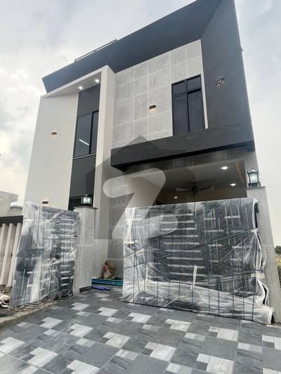 بی ۔ 17 اسلام آباد میں 3 کمروں کا 5 مرلہ مکان 2.25 کروڑ میں برائے فروخت۔