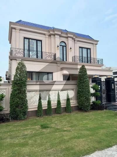 ڈی ایچ اے فیز 6 ڈیفنس (ڈی ایچ اے),لاہور میں 5 کمروں کا 1 کنال مکان 3.1 لاکھ میں کرایہ پر دستیاب ہے۔