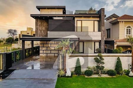 One kanal luxurious bungalow located near micdonals available for rent in dha phase 7 Lahore