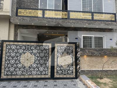 بی ۔ 17 اسلام آباد میں 4 کمروں کا 5 مرلہ مکان 2.1 کروڑ میں برائے فروخت۔