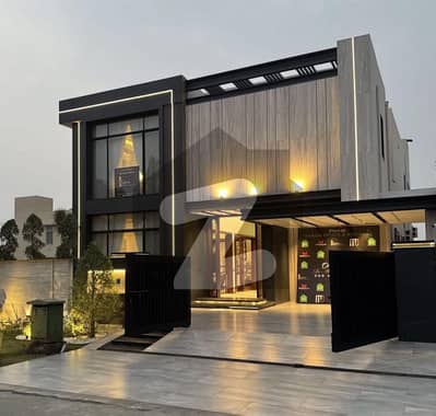 ڈی ایچ اے فیز 6 ڈیفنس (ڈی ایچ اے),لاہور میں 5 کمروں کا 1 کنال مکان 3.05 لاکھ میں کرایہ پر دستیاب ہے۔