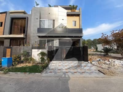 5 Marla Prime Location House