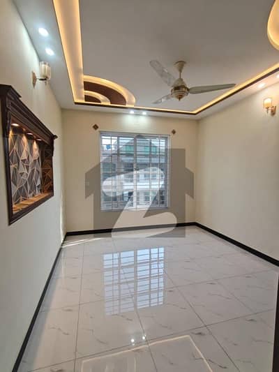 جی ۔ 13 اسلام آباد میں 4 کمروں کا 4 مرلہ مکان 1.15 لاکھ میں کرایہ پر دستیاب ہے۔