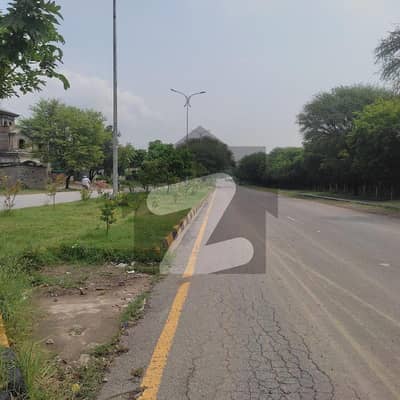 ڈی ۔ 12/1 ڈی ۔ 12,اسلام آباد میں 10 مرلہ رہائشی پلاٹ 5.3 کروڑ میں برائے فروخت۔