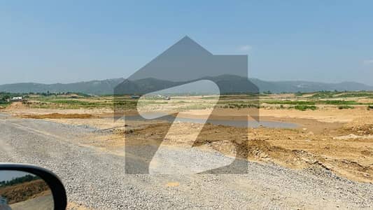 سی سوالہ اسلام آباد میں 1 کنال رہائشی پلاٹ 2.0 کروڑ میں برائے فروخت۔