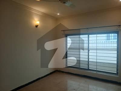 500 Sq Yds Upper Portion for Rent