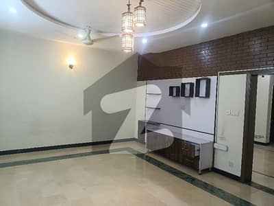 14 Marla Upper Portion Available For Rent