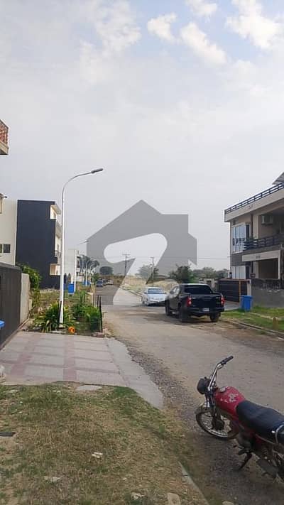 10m Develop possision Plot Main Boulevard Back Available for Sale Prime Location