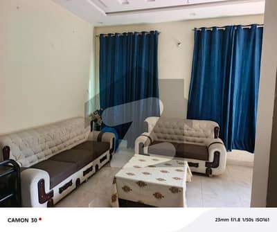 کالج روڈ لاہور میں 2 کمروں کا 8 مرلہ زیریں پورشن 60.0 ہزار میں کرایہ پر دستیاب ہے۔