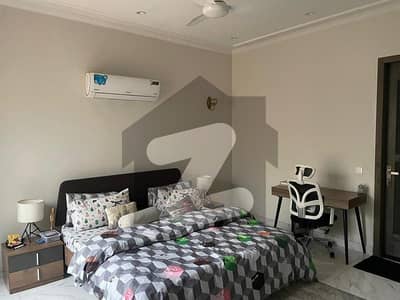 ڈی ایچ اے فیز 6 - بلاک ای فیز 6,ڈیفنس (ڈی ایچ اے),لاہور میں 3 کمروں کا 1 کنال بالائی پورشن 1.2 لاکھ میں کرایہ پر دستیاب ہے۔