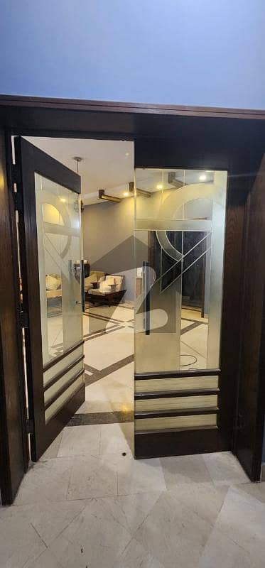 10 MARLA UPPER PORTION AVAILABLE FOR RENT IN UET