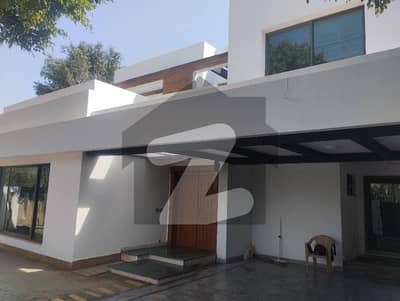 ڈی ایچ اے فیز 5 ڈیفنس (ڈی ایچ اے),لاہور میں 5 کمروں کا 1 کنال مکان 7.95 کروڑ میں برائے فروخت۔