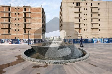 پارک ویو سٹی لاہور میں 5 مرلہ کمرشل پلاٹ 2.4 کروڑ میں برائے فروخت۔