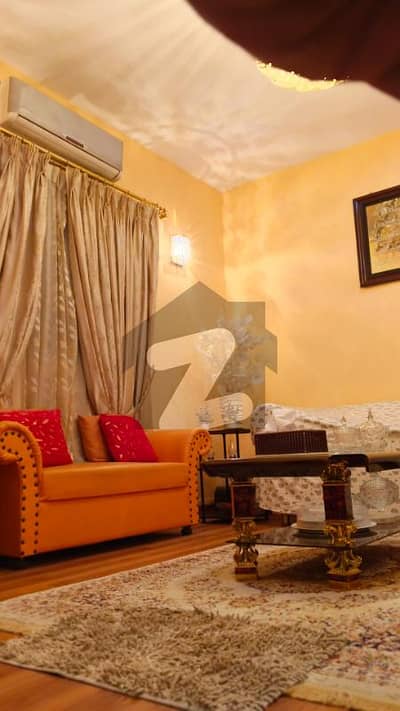 پی ای سی ایچ ایس بلاک 2 پی ای سی ایچ ایس,جمشید ٹاؤن,کراچی میں 3 کمروں کا 8 مرلہ زیریں پورشن 3.0 کروڑ میں برائے فروخت۔