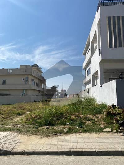 Taj Residencia 10 Marla Gardenia Block