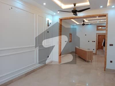 Centrally Located Upper Portion For rent In G-16 Available