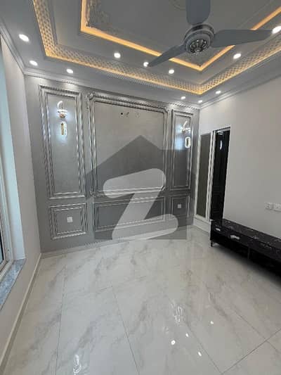 10 Marla Upper Portion Available For Rent Prime Location Wapda Electric,Gas Meter Installed