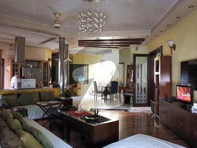 ڈی ایچ اے فیز 5 ڈیفنس (ڈی ایچ اے),لاہور میں 5 کمروں کا 1 کنال مکان 7.8 کروڑ میں برائے فروخت۔