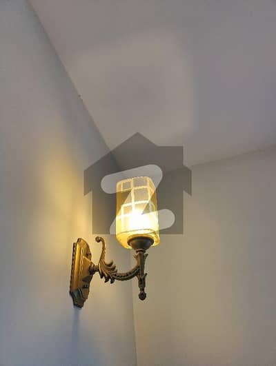 جناح گارڈنز ایف ای سی ایچ ایس,اسلام آباد میں 4 کمروں کا 8 مرلہ مکان 3.25 کروڑ میں برائے فروخت۔