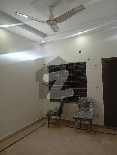 میڈیا ٹاؤن ۔ بلاک اے میڈیا ٹاؤن,راولپنڈی میں 2 کمروں کا 5 مرلہ زیریں پورشن 55.0 ہزار میں کرایہ پر دستیاب ہے۔