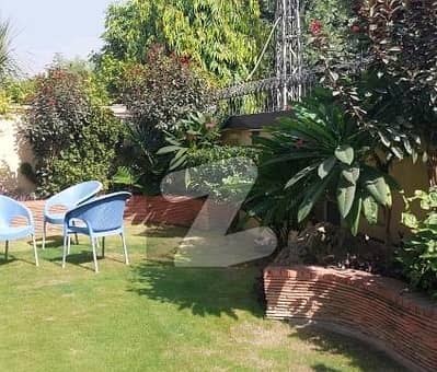 ڈی ایچ اے فیز 2 ڈیفنس (ڈی ایچ اے),لاہور میں 5 کمروں کا 1 کنال مکان 8.5 کروڑ میں برائے فروخت۔