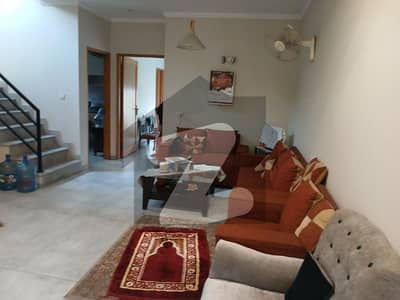 Near To Park 5 Marla Old House Are Available In Dha 9 Town