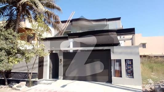 ڈی ایچ اے فیز 6 ڈی ایچ اے ڈیفینس,کراچی میں 5 کمروں کا 1 کنال مکان 4.5 لاکھ میں کرایہ پر دستیاب ہے۔