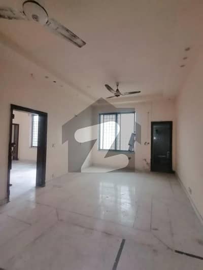 12 Marla Building off MM Alam Road