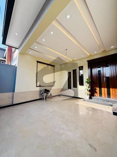 Prime Location A Centrally Located House Is Available For sale In Peshawar