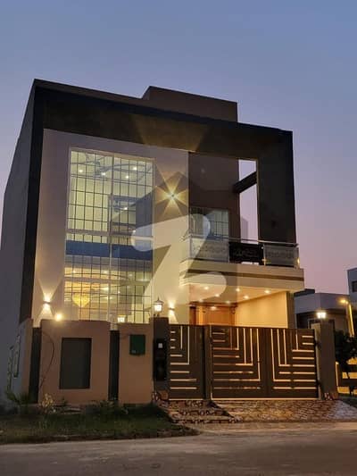 او ایل سی ۔ بلاک اے اوورسیز لو کاسٹ,بحریہ آرچرڈ فیز 2,بحریہ آرچرڈ,لاہور میں 3 کمروں کا 5 مرلہ مکان 1.75 کروڑ میں برائے فروخت۔