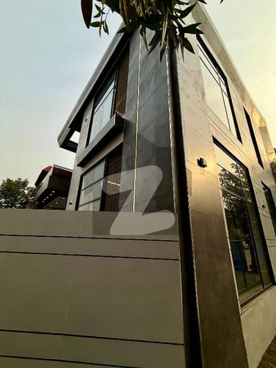 Near To Park Corner 6.5 Marla Brand New Luxury House Facing Park Super Hot Location for Sale in Bahria Orchard Lahore